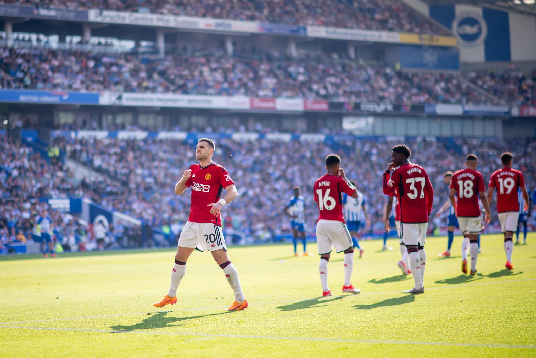 较早成名往 较早成名往